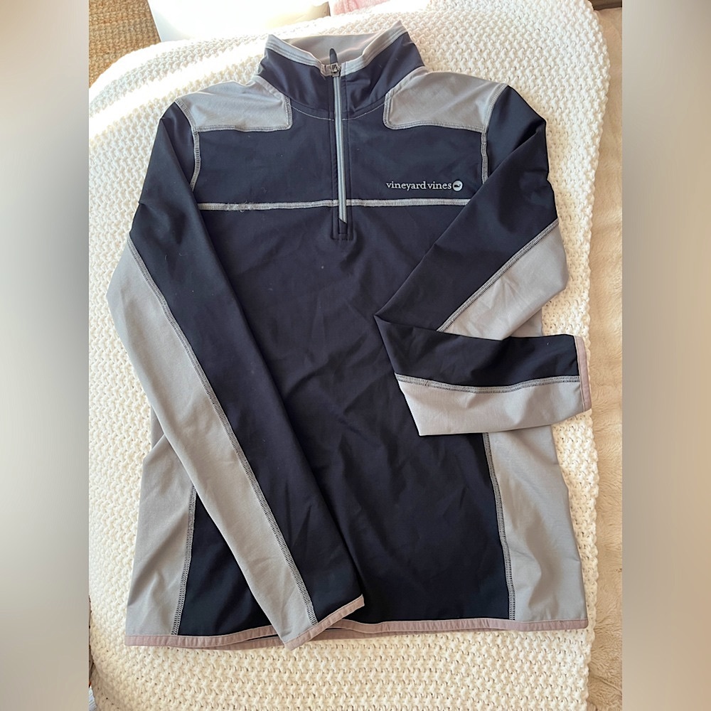 Vineyard Vines Unisex Performance zip up!